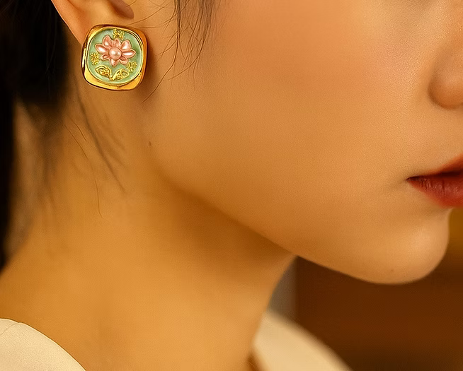 Alia Lotus Pearl Studs