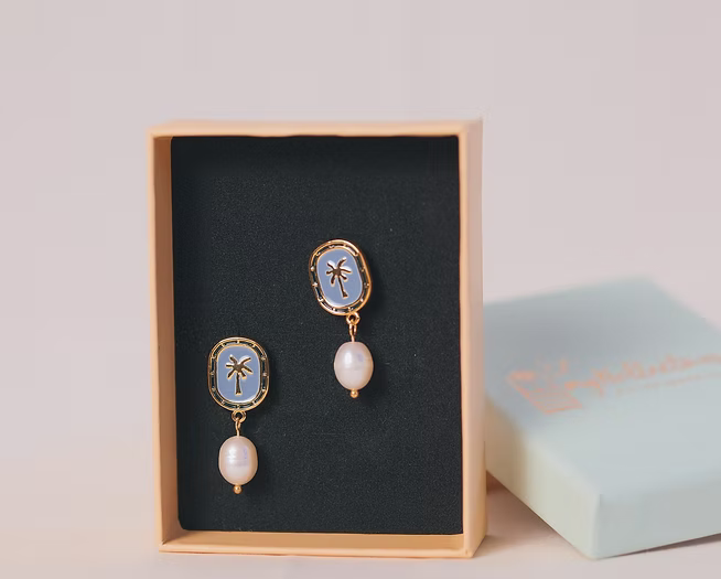 Soleil Palm Drops