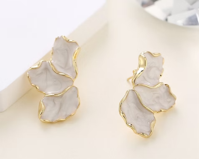 Floral Finesse Blossom Earrings